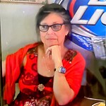 Sandi S's avatar image